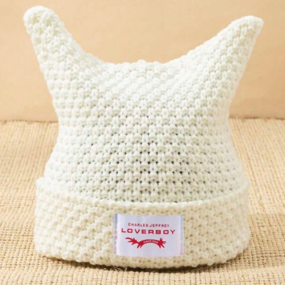 LoverBoy horned beanie (white)